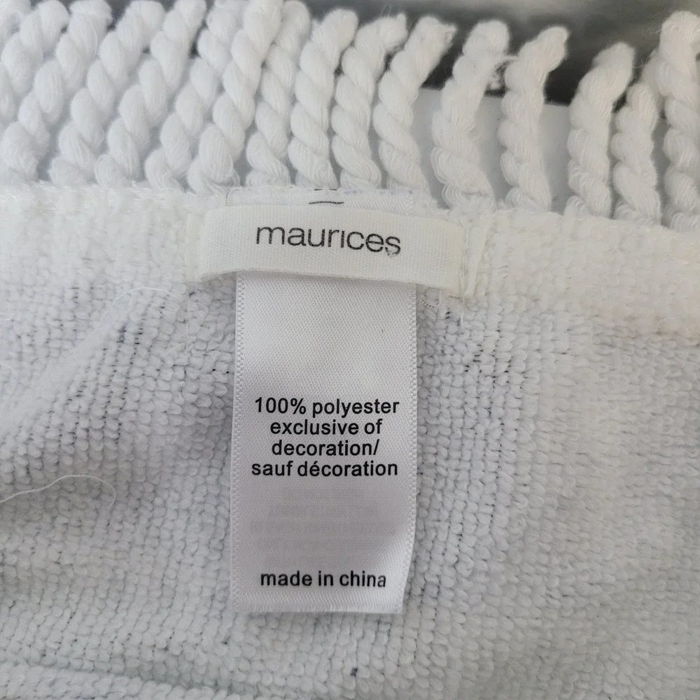 Maurices round beach